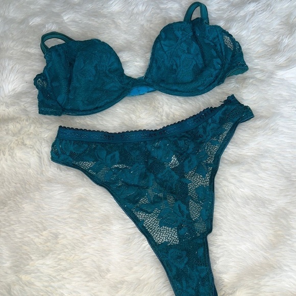 36C/S Vintage Victoria’s Secret Bra and Panty Set - Picture 3 of 5